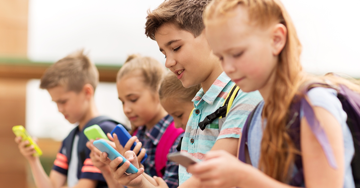 Každý rodič by měl vědět, co na sociálních sítích jeho dítě dělá, říká terapeutka
