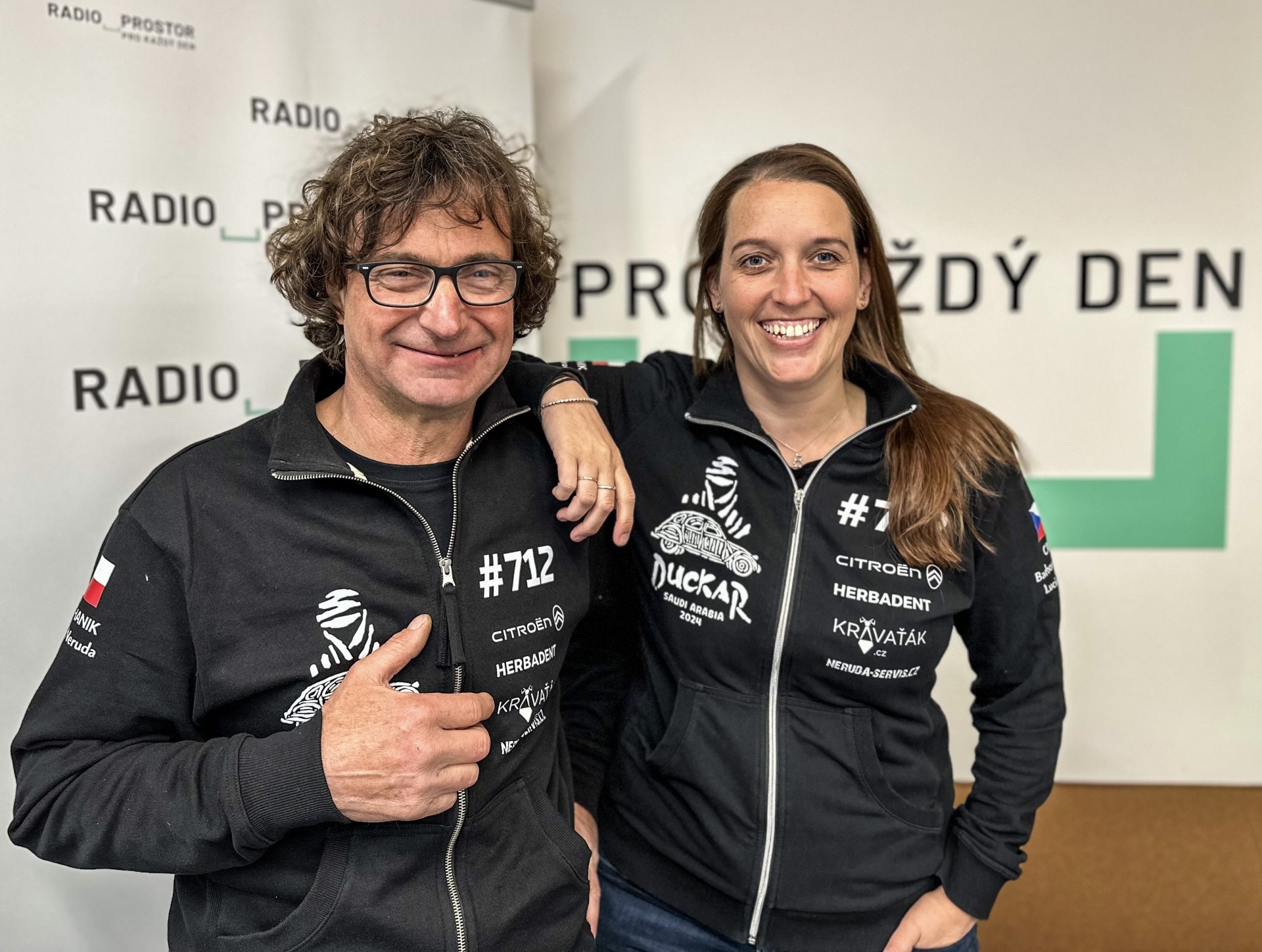 Kachna budí emoce a přitahuje pozornost. Na Rallye Dakar to platí ještě víc, říká závodnice a mechanik