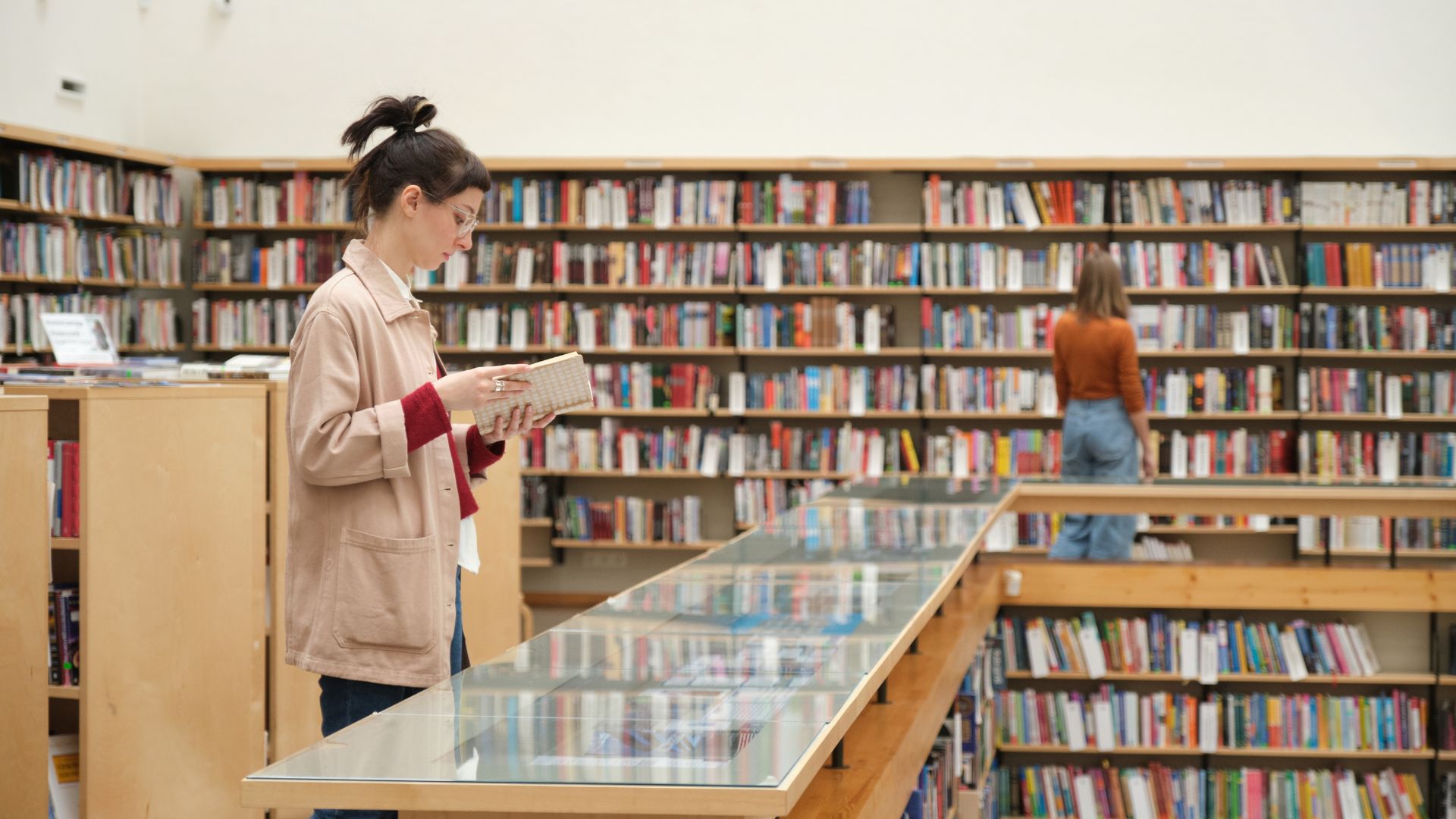 Mladí nečtou? Je to spíš stereotyp. V digitální době jsou knihovny místem pro setkávání, říká Kateřina Janošková