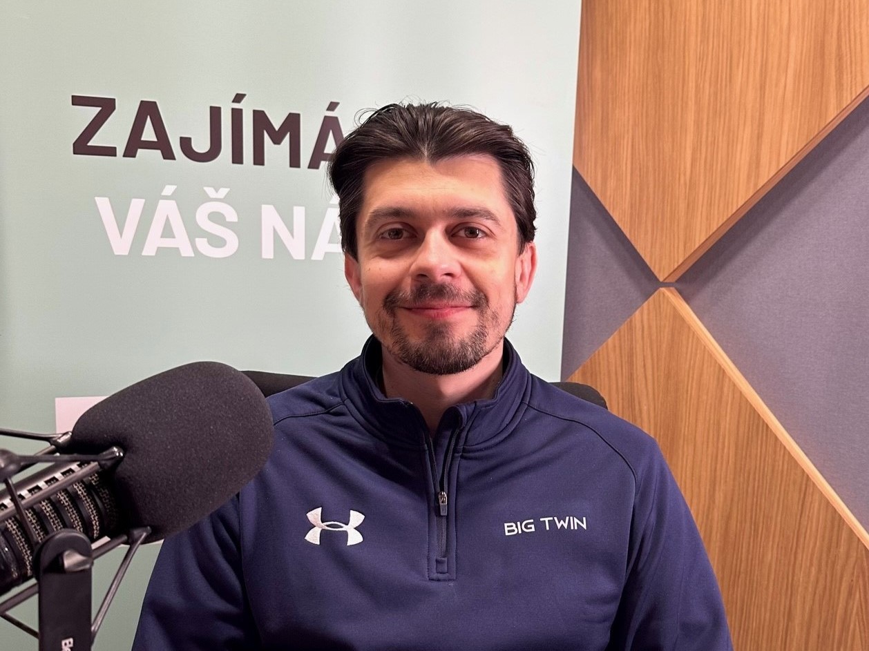 Zmizení MH370 zůstává záhadou. Ani po deseti letech nevíme, co se s letadlem stalo, říká režisér flyRosťa