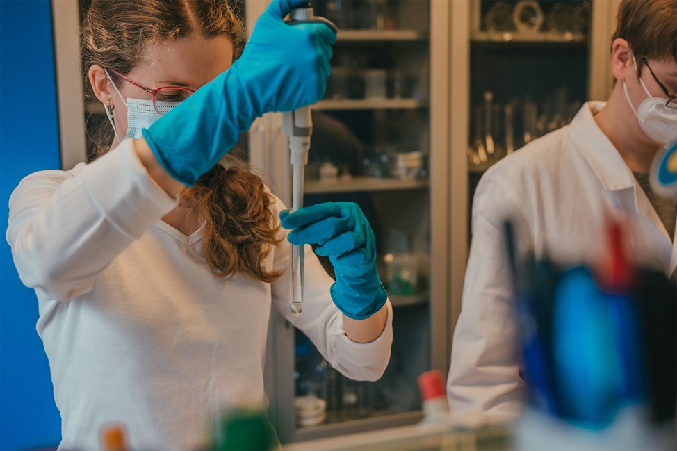 Na Masarykově univerzitě v Brně probíhá výzkum zaměřený na léčbu vzácných nemocí. Farmaceutický průmysl pro pacienty nemá řešení, říká ředitelka centra Creatic