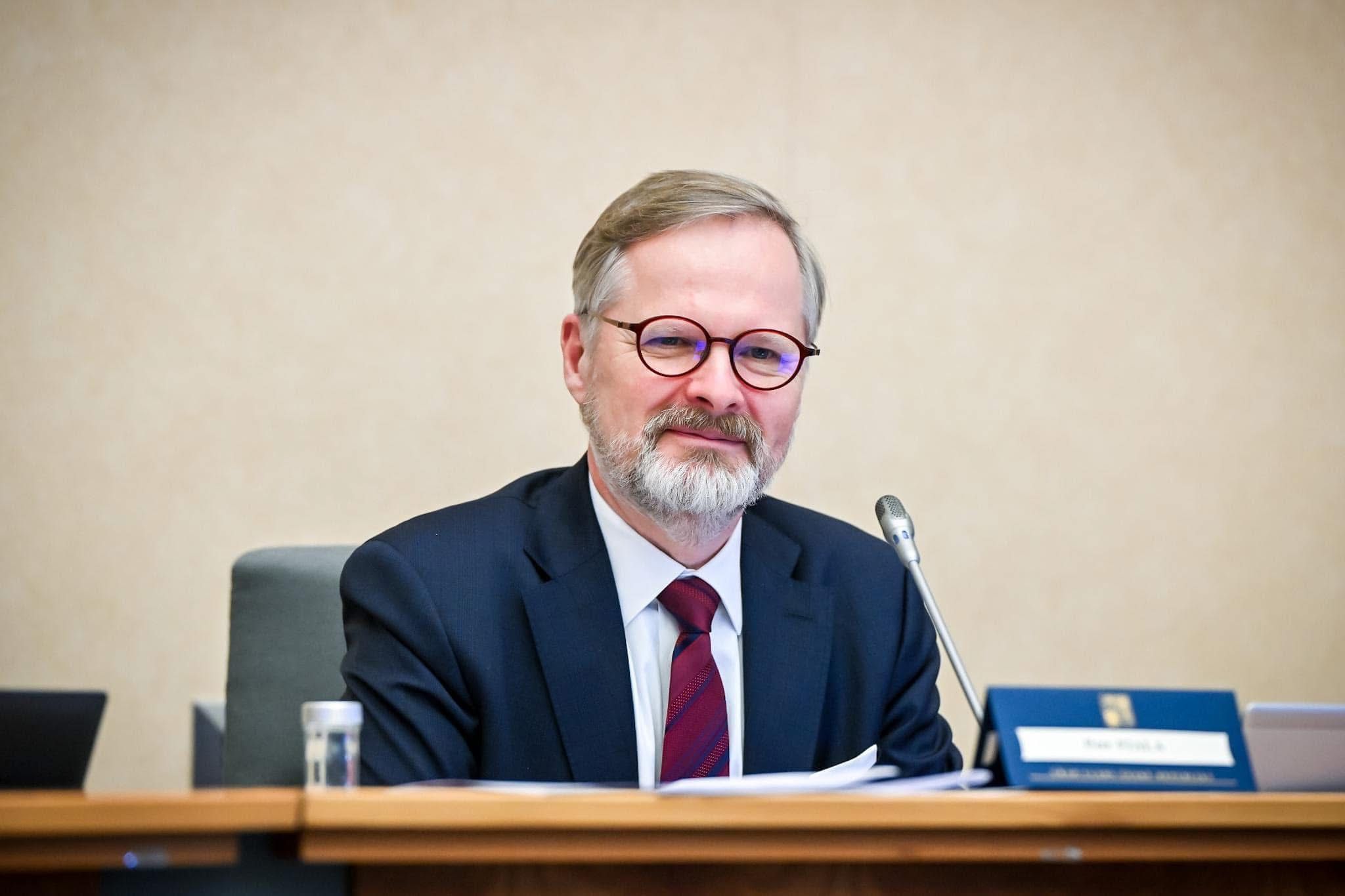 Investice do obrany je nutná. Mezinárodní situace se mění a přestává to být legrace, říká politolog Mrklas