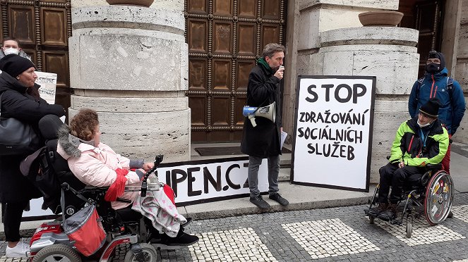 Lidem s postižením chybí potřebná péče. Nedosáhnou na ni