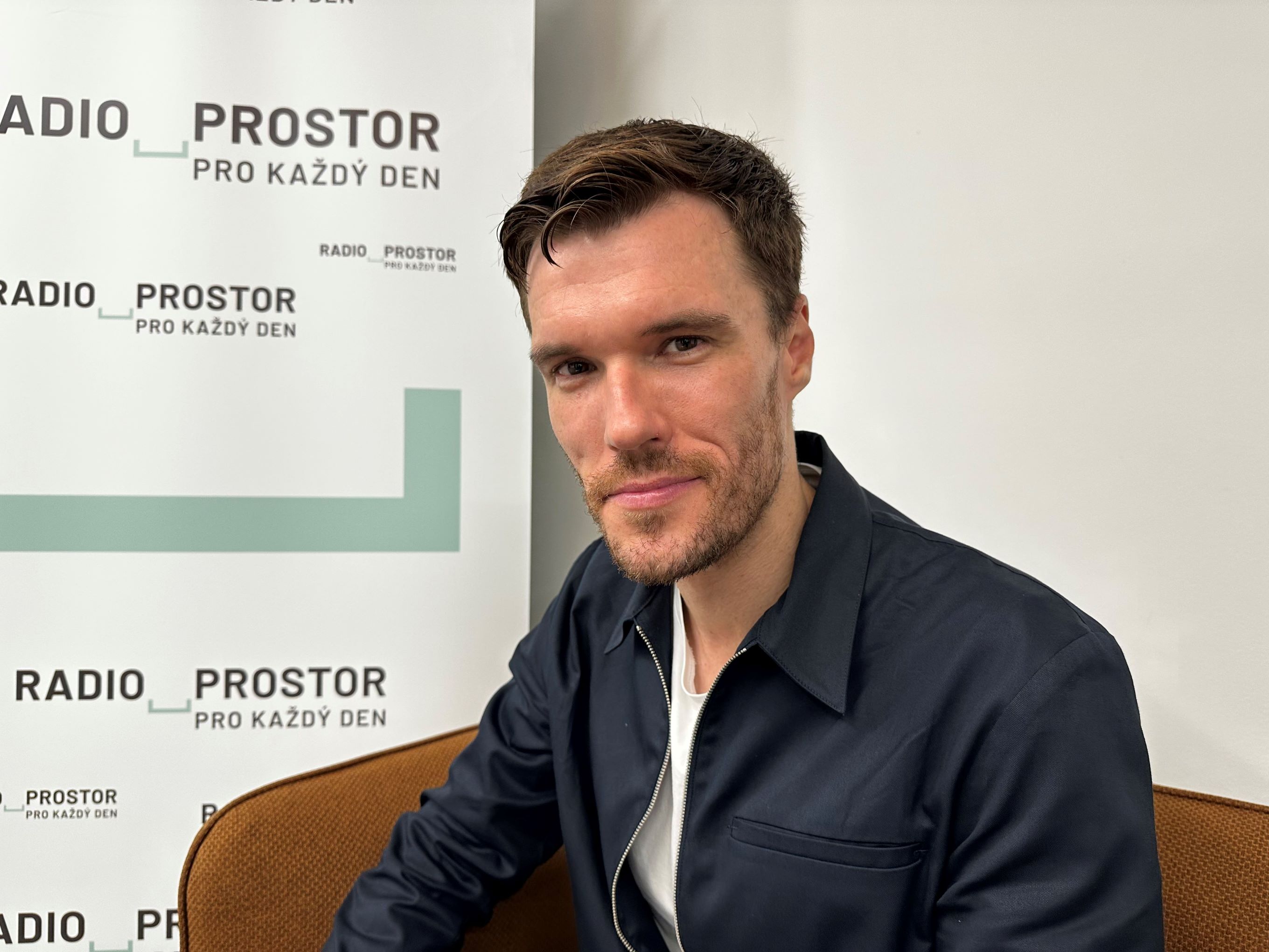 Při pohledu na prázdné plátno mám stres a úzkost, říká přední český malíř 