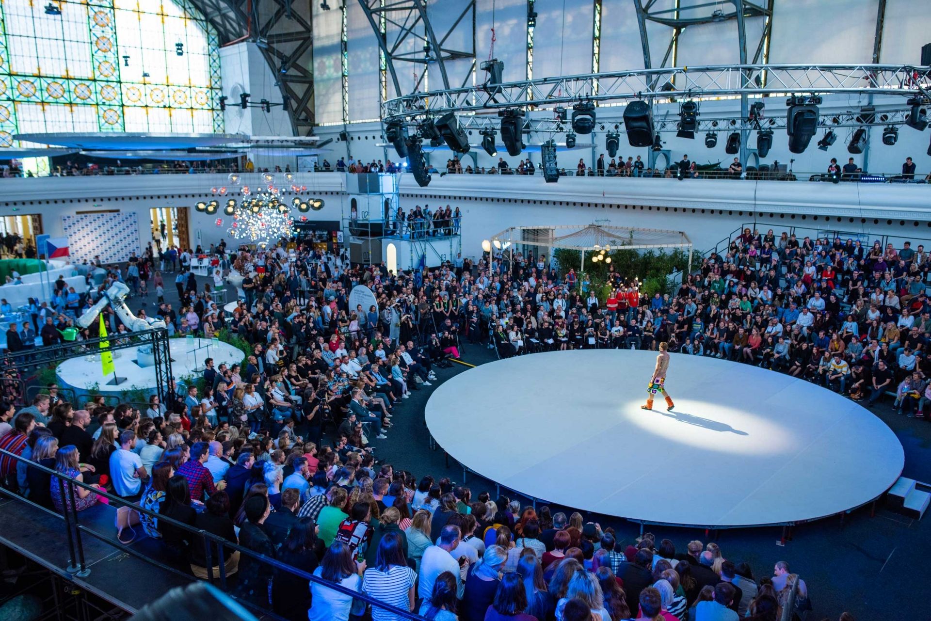 Veřejnosti se dnes otevírá největší přehlídka designu ve střední Evropě - Designblok. Potrvá do neděle