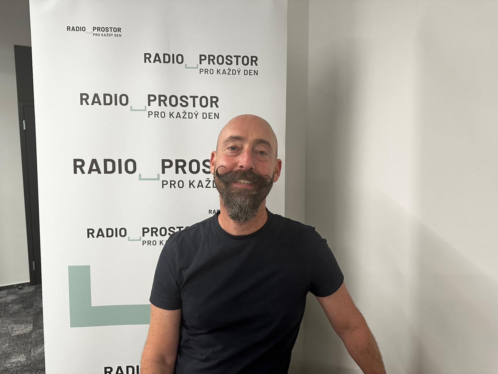 Největší symbol demokracie? Otevřít si kohoutek a moct se napít pitné vody, říká scénograf Hoineff