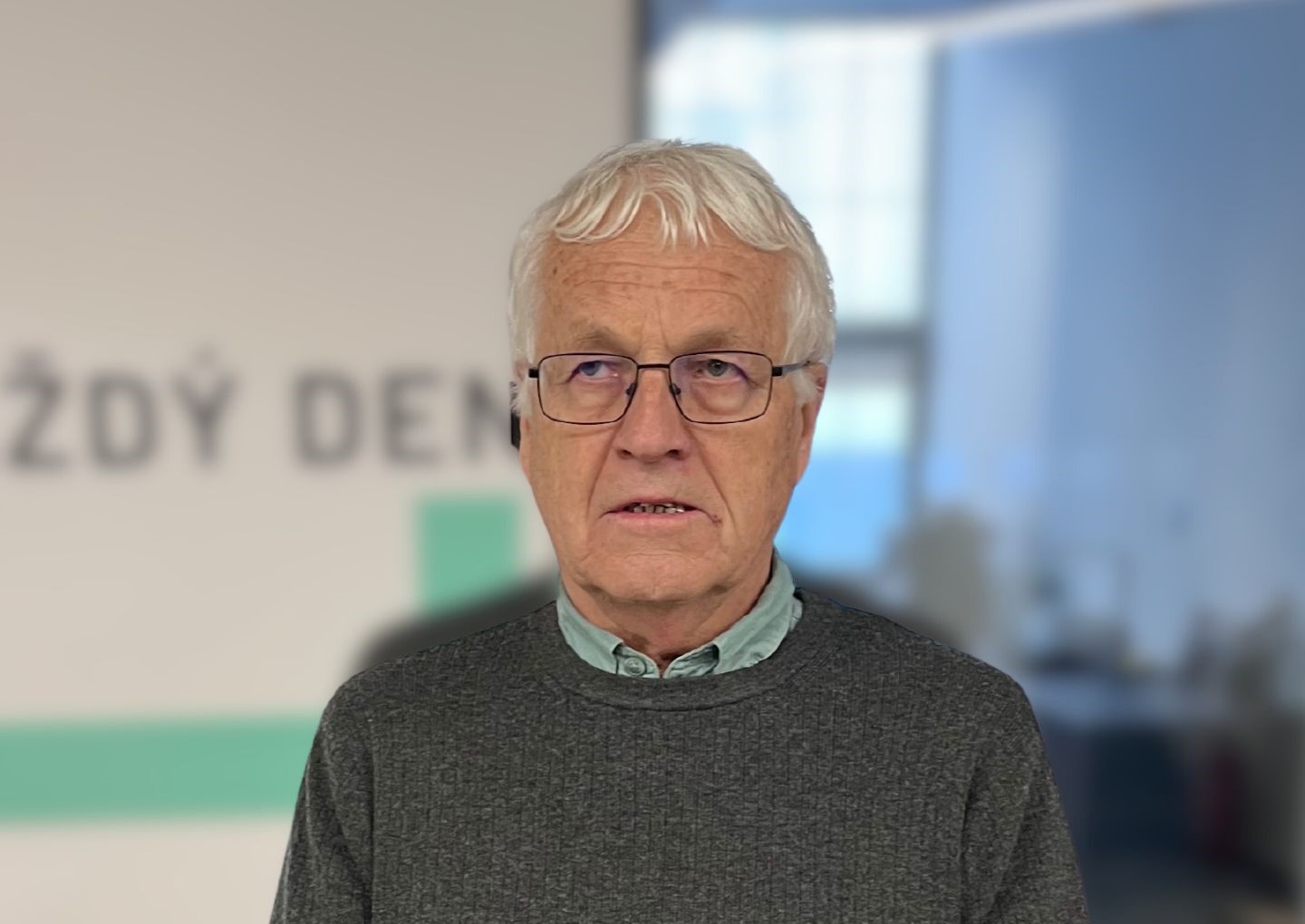 Pokud neobnovíme funkční lesy, tak vyschneme. Oxid uhličitý je ve změně klimatu zanedbatelný, říká vědec Jan Pokorný