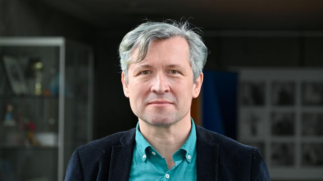 Senátní volby překryl odchod Pirátů. Politické síly předvedly veletrh morálního kýče, říká Bohumil Pečinka