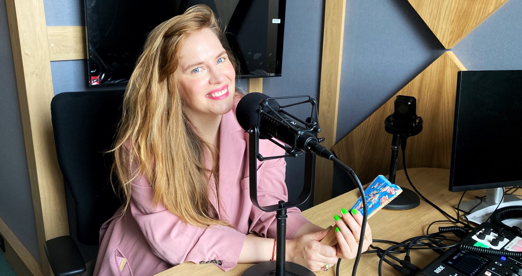 Mám pocit, že nemám mučit čtenáře tím, jak to mám někdy těžké, říká spisovatelka Petra Nesvačilová