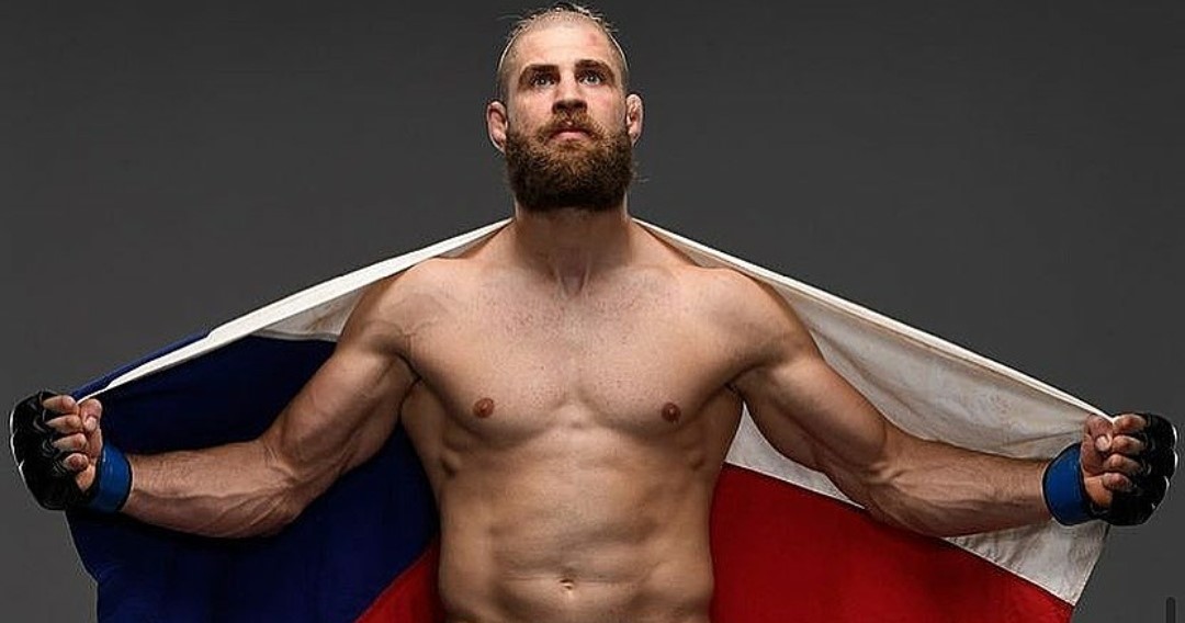 Zápasu o titul musíte obětovat život, Procházkovi věřím, říká o chystané bitvě v New Yorku fighter Lengál