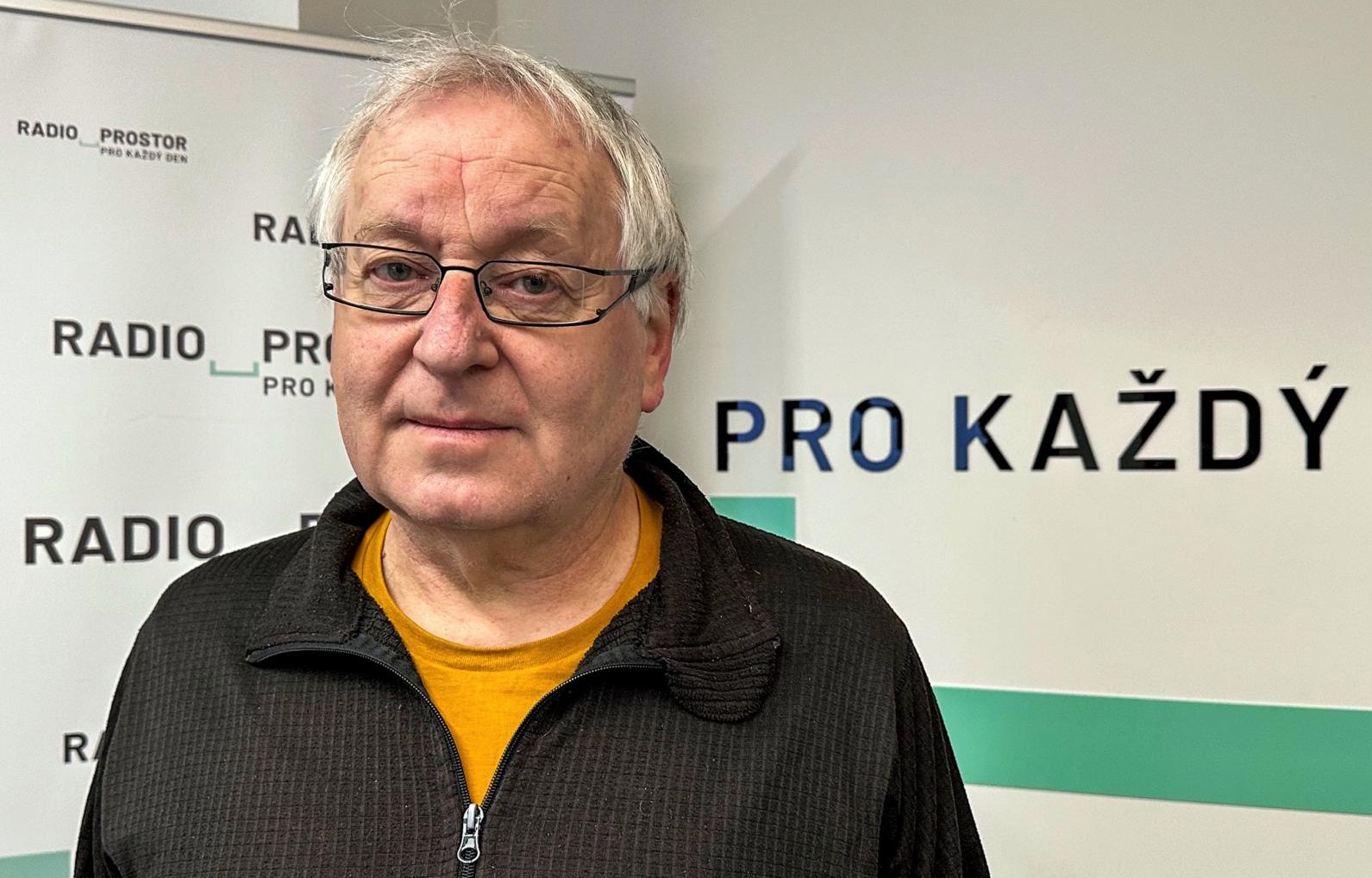 Běžný občan politický vliv nemá. Naše výtky strany používají jako vzletná hesla, říká popularizátor vědy Cílek