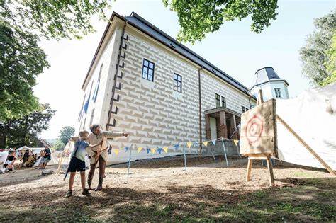 Zámek Neustupov na Voticku se poprvé v historii otevírá veřejnosti a otevírá tak novou kapitolu své dlouhé a pestré historie