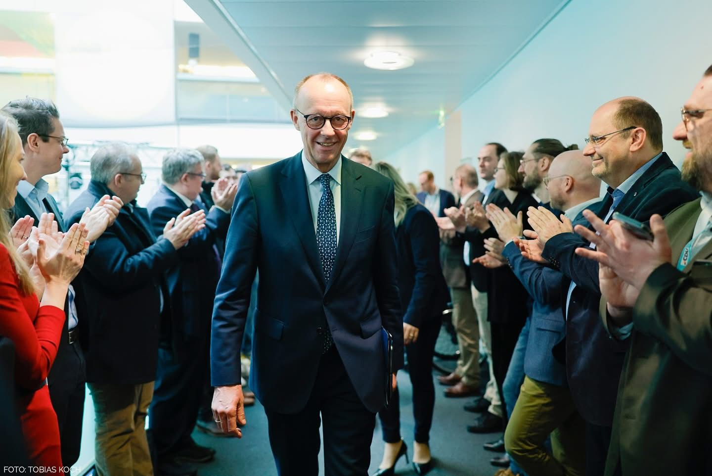 Vše tenduje ke koalici CDU/CSU a SPD, říká politolog Novotný 