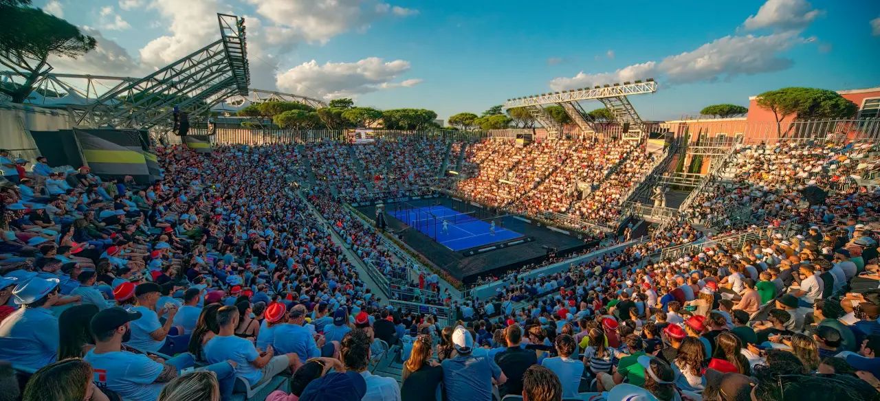 Na pražské Štvanici se má hrát světový tenis, bude to ale běh na dlouhou trať. Stadion projde rozsáhlou opravou