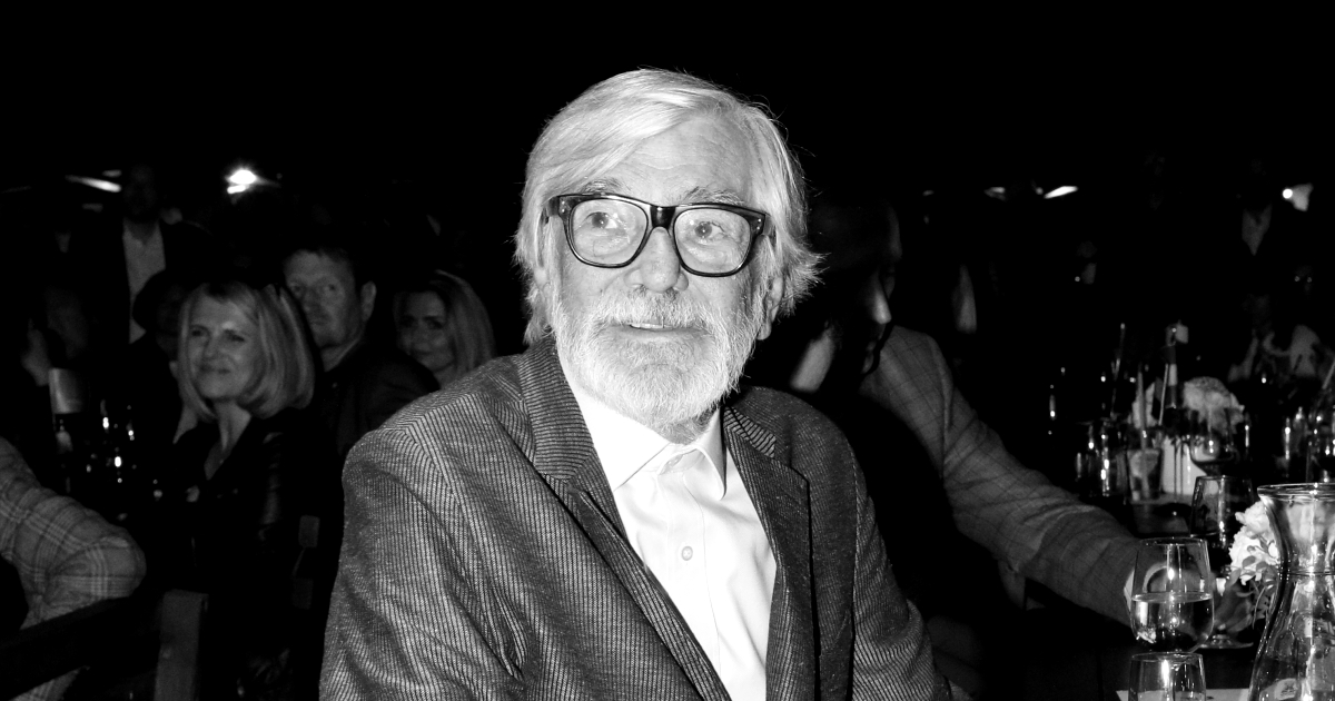 Minulý týden zemřel Jiří Bartoška – legenda českého herectví a prezident Mezinárodního filmového festivalu v Karlových Varech. Na kolegu vzpomíná režisér Bajgar