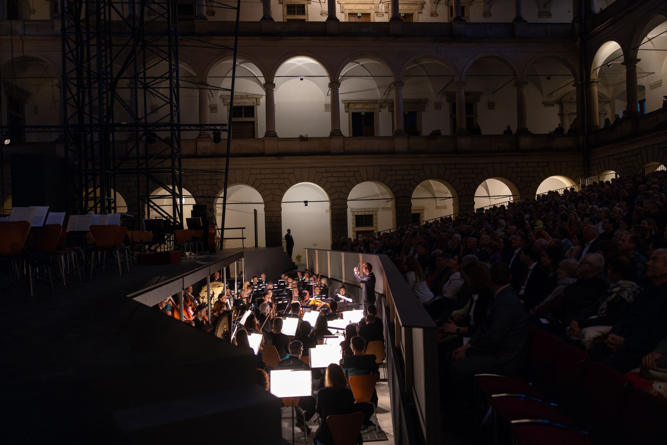 Blíží se festival Smetanova Litomyšl, na zámku vyrostla nová scéna