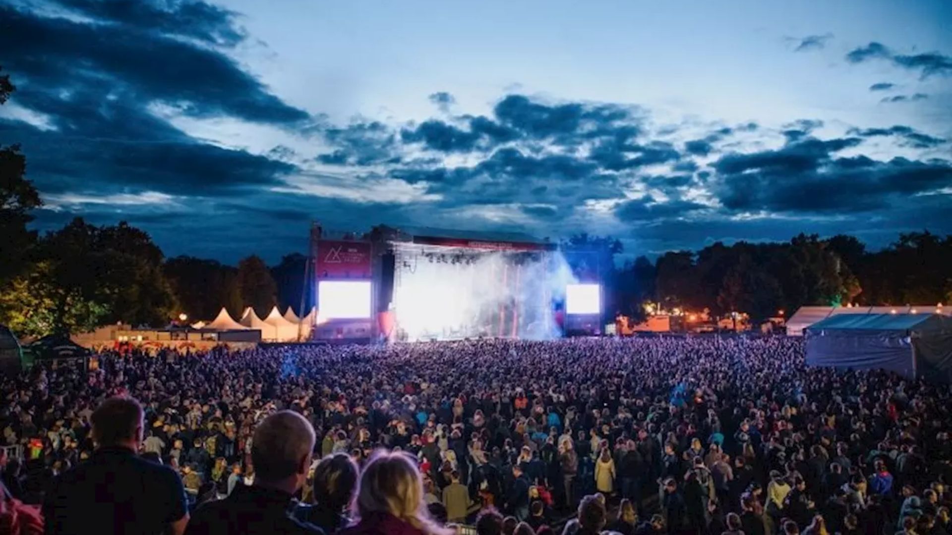 10 let Metronomu: Letňany zažijí největší festival v historii. Sting i Nick Cave odehrají plné koncerty