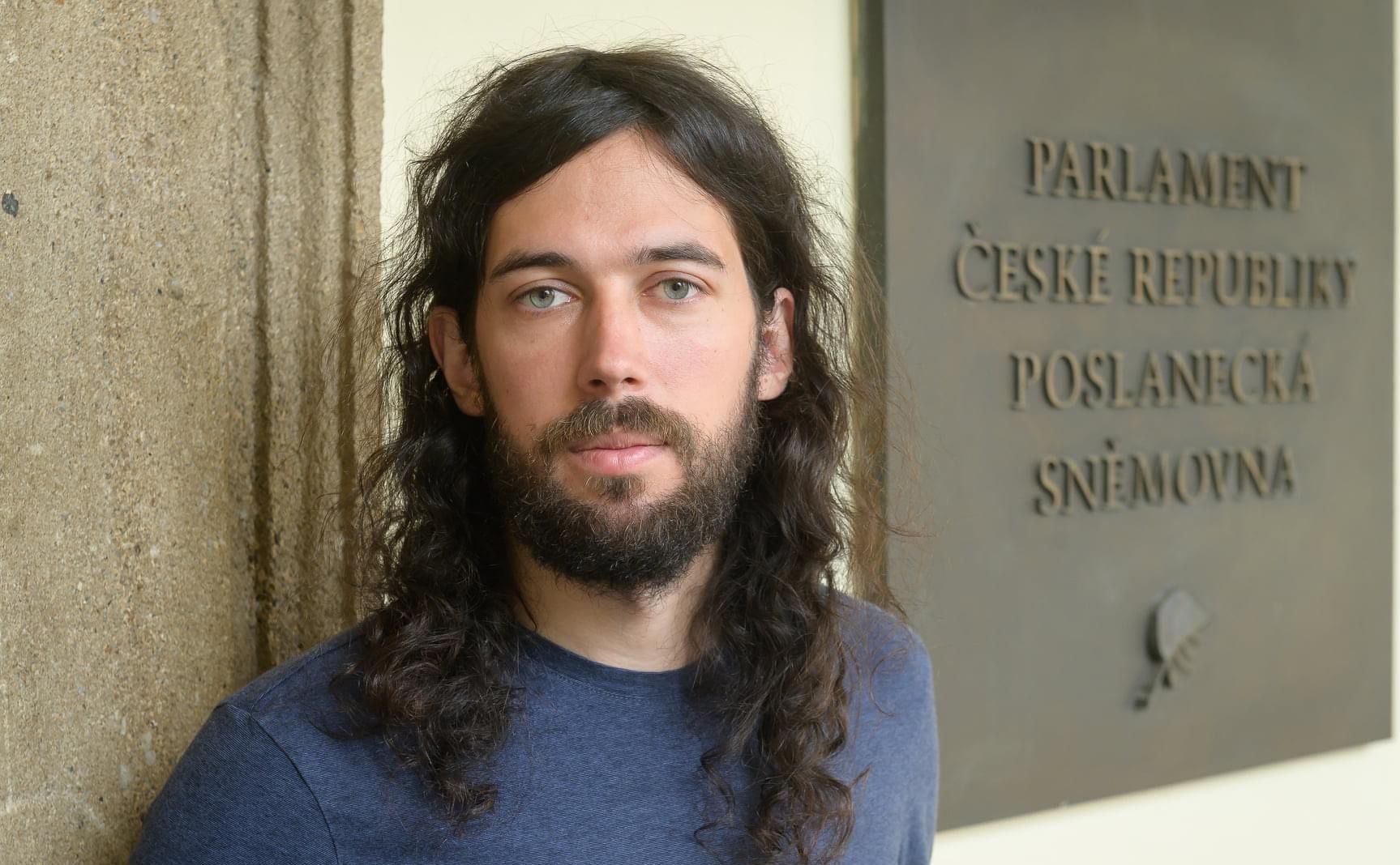 Pirát Mikuláš Ferjenčík: V digitalizaci byly chyby. Ale proč se posunula na rok 2028, nechápu