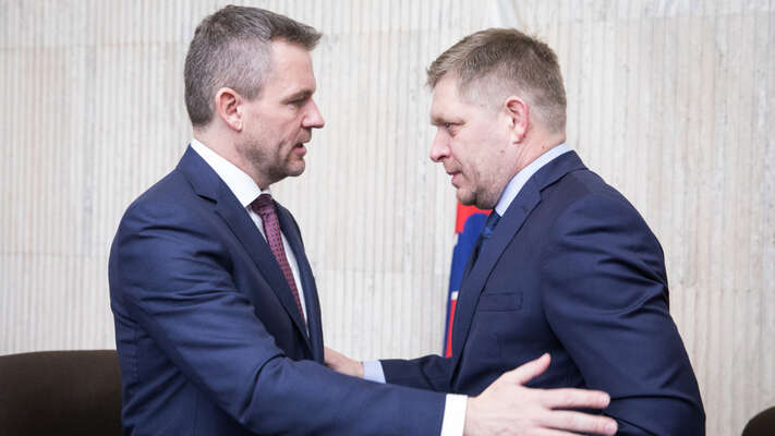Boj o křeslo premiéra na Slovensku pokračuje. Zemi nejspíš ovládne Fico