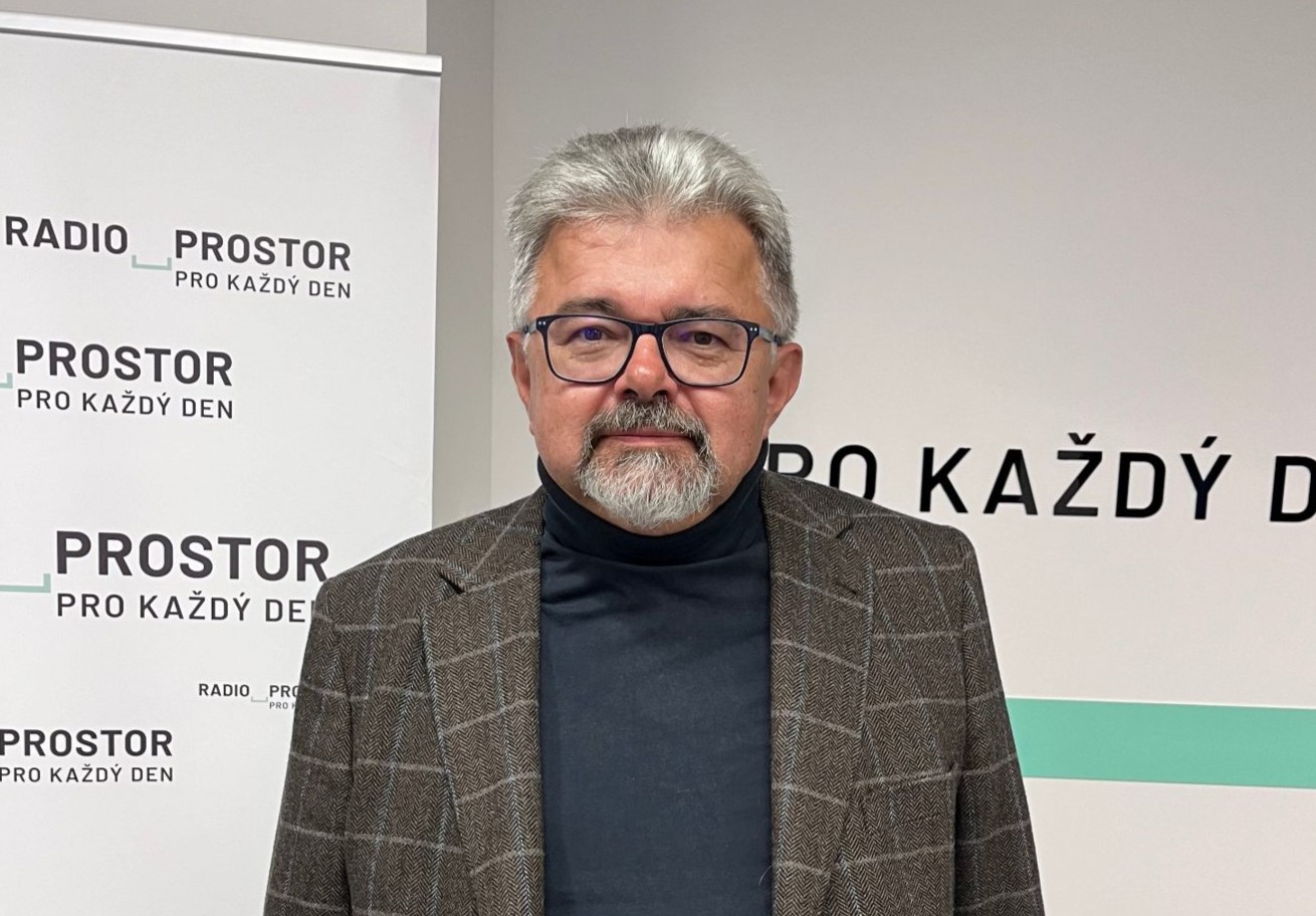 Země Západu si na ta rozžhavená kamna socialismu ještě nesáhla. V tom máme výhodu, říká Jiří Weigl