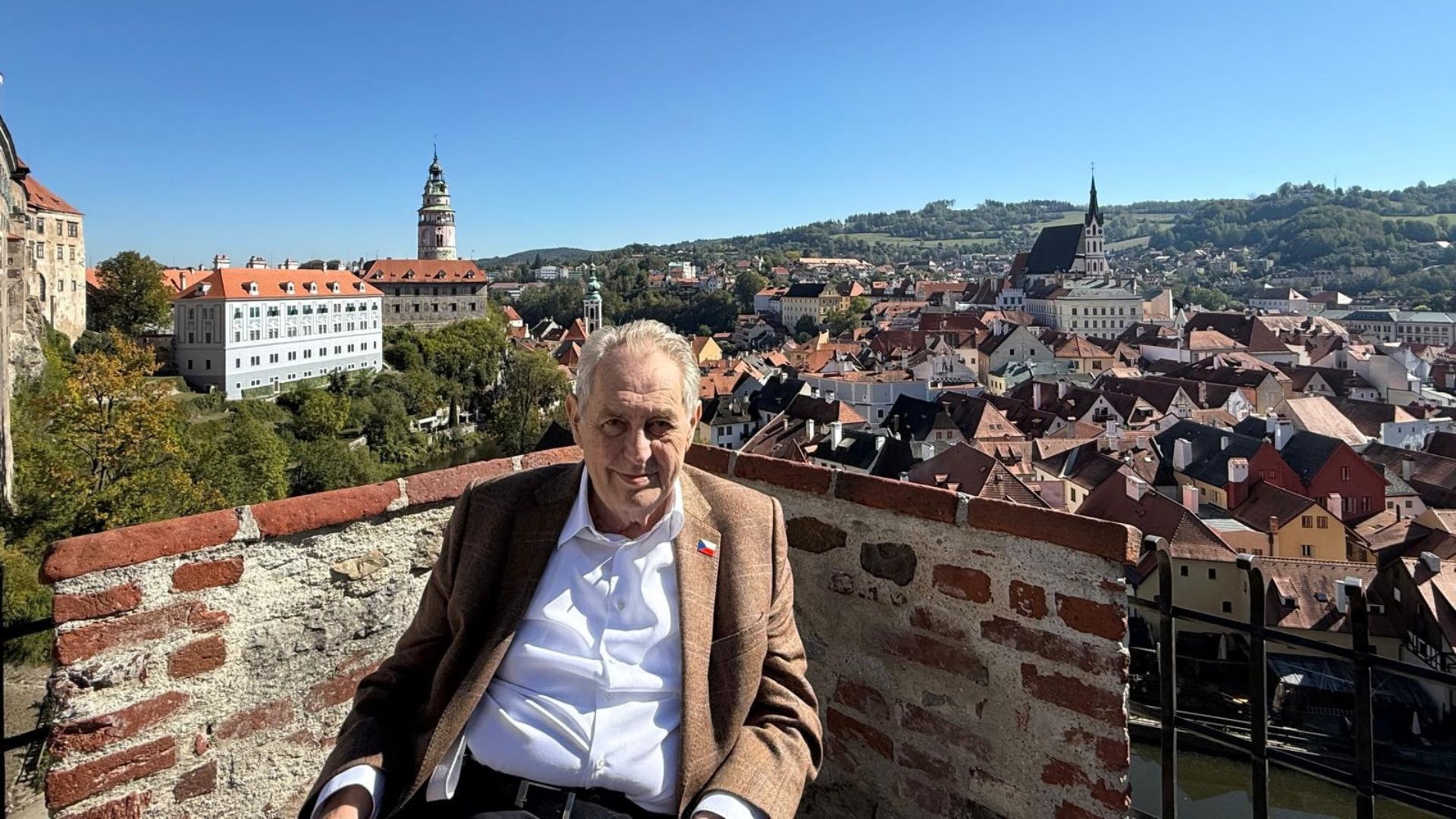 Dostal jsem k narozeninám i cigarety! Přeju si hlavně lásku svých přátel, říká oslavenec Miloš Zeman