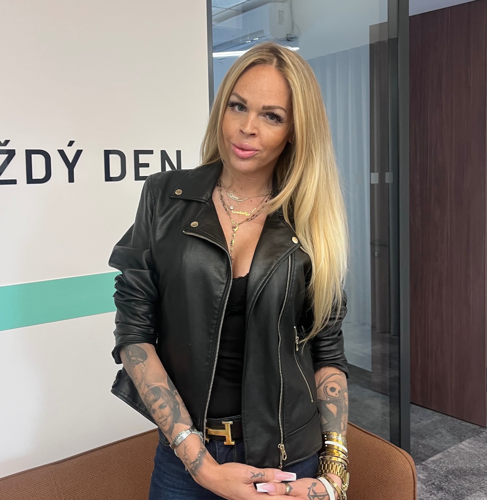 Modelka a influencerka Vendula Vlasáková: Už v pěti letech jsem věděla, že jsem holka. Můj partner má rád plastické ženy. Říkáme si Vémolovi 2.