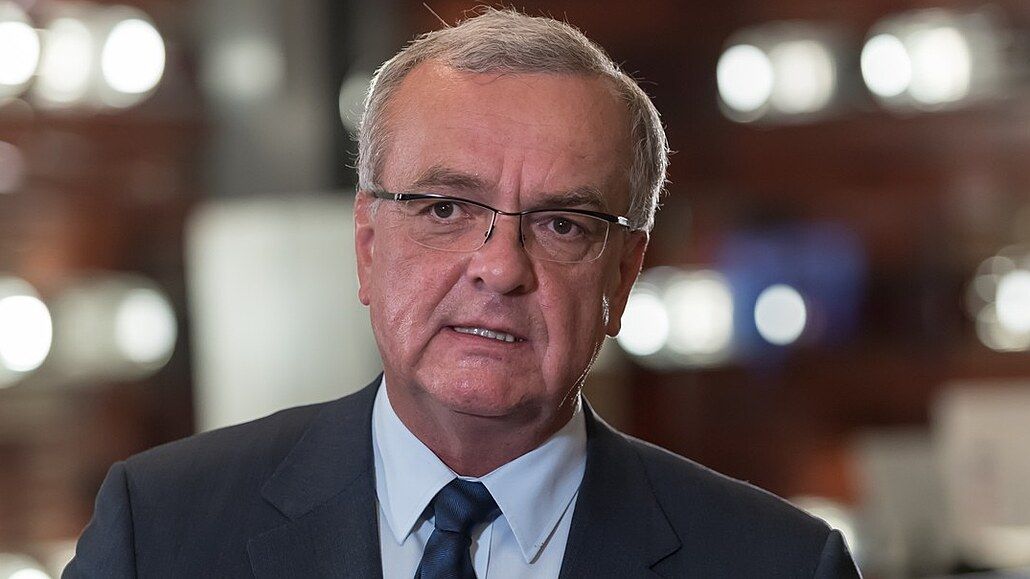 Hledání financí je vždy otázkou priorit, říká k navýšení rozpočtu na obranu exministr financi Kalousek