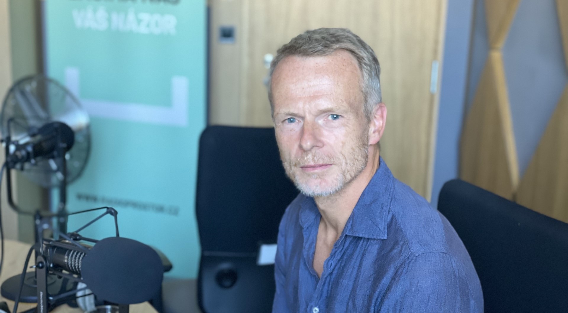 V některých segmentech umělá inteligence kompletně nahradí překladatele, říká germanista Tomáš Dimter  