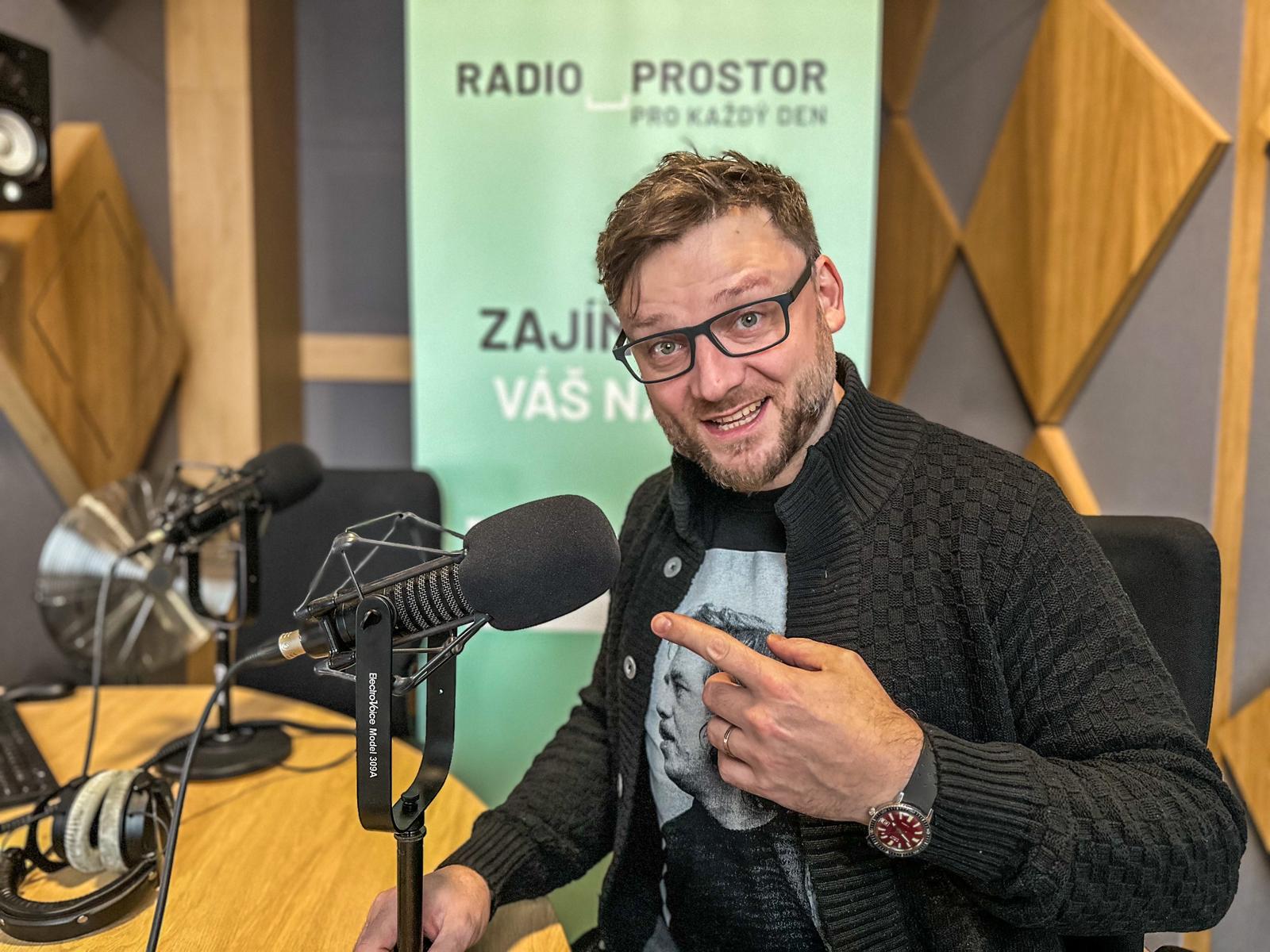 Herectví se mi hodí jak na koncertech, tak při degustacích, říká muzikant a someliér Rubáš