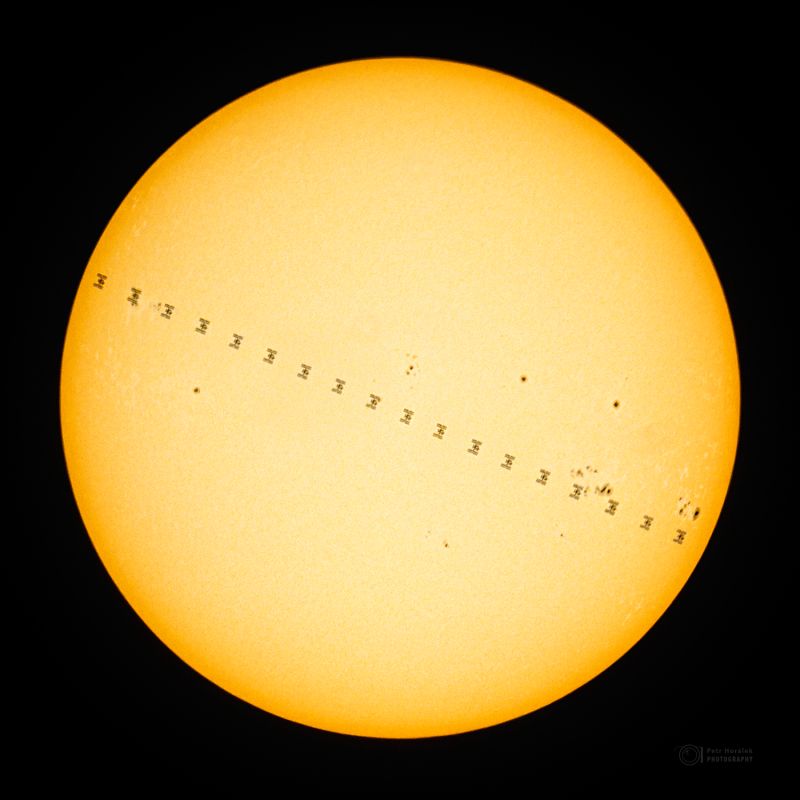 V noci na zítřek čeká milovníky noční oblohy jedinečná podívaná. Venuše bude blízko Jupiteru a na obloze bude i motýl