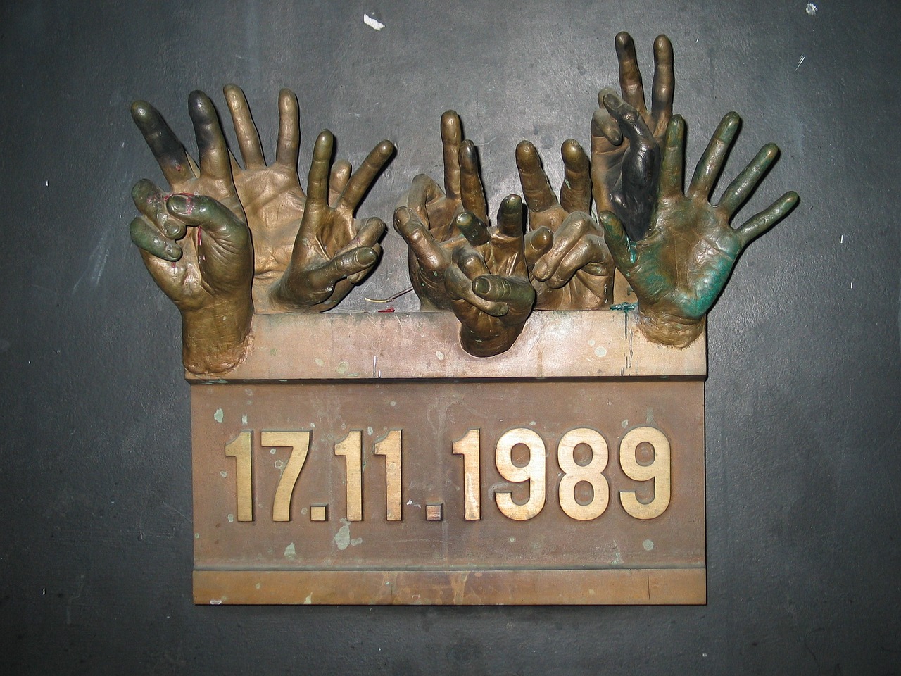 Česko a Slovensko si připomnělo události 17. listopadu. V Praze a Brně zněla Modlitba pro Martu